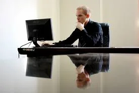 Work at a desk all day? Sitting too long linked to thinning of brain region critical for memory, study suggests