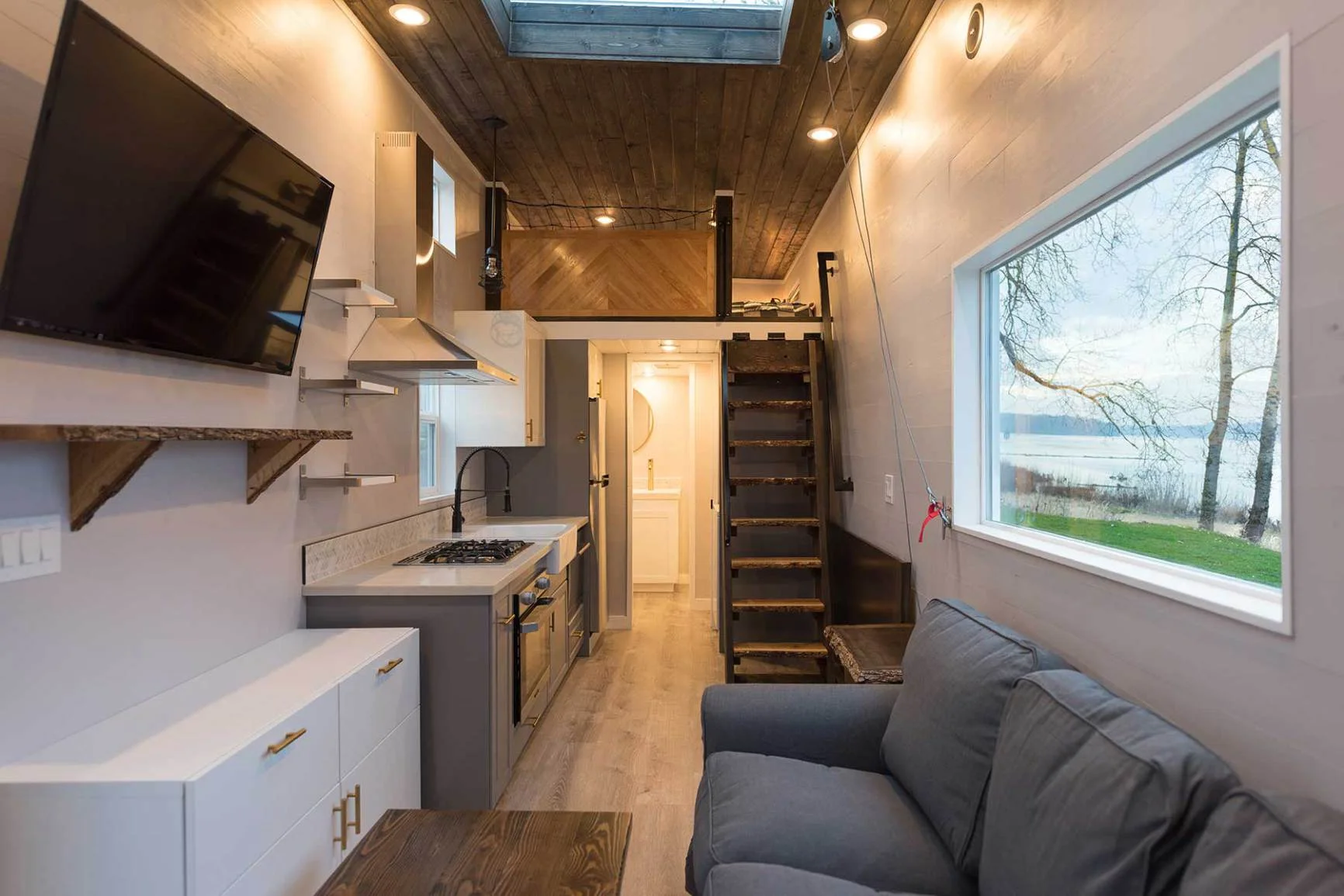 cayman_living_room_and_kitchen-.jpg