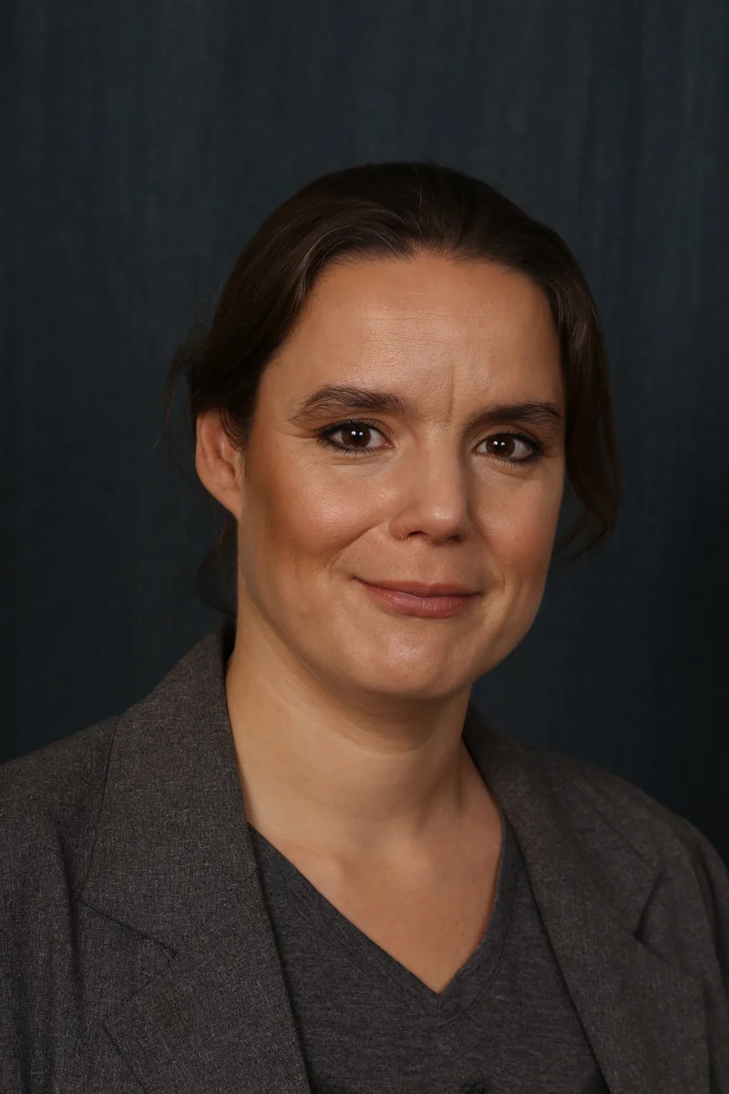 Aline.jpg