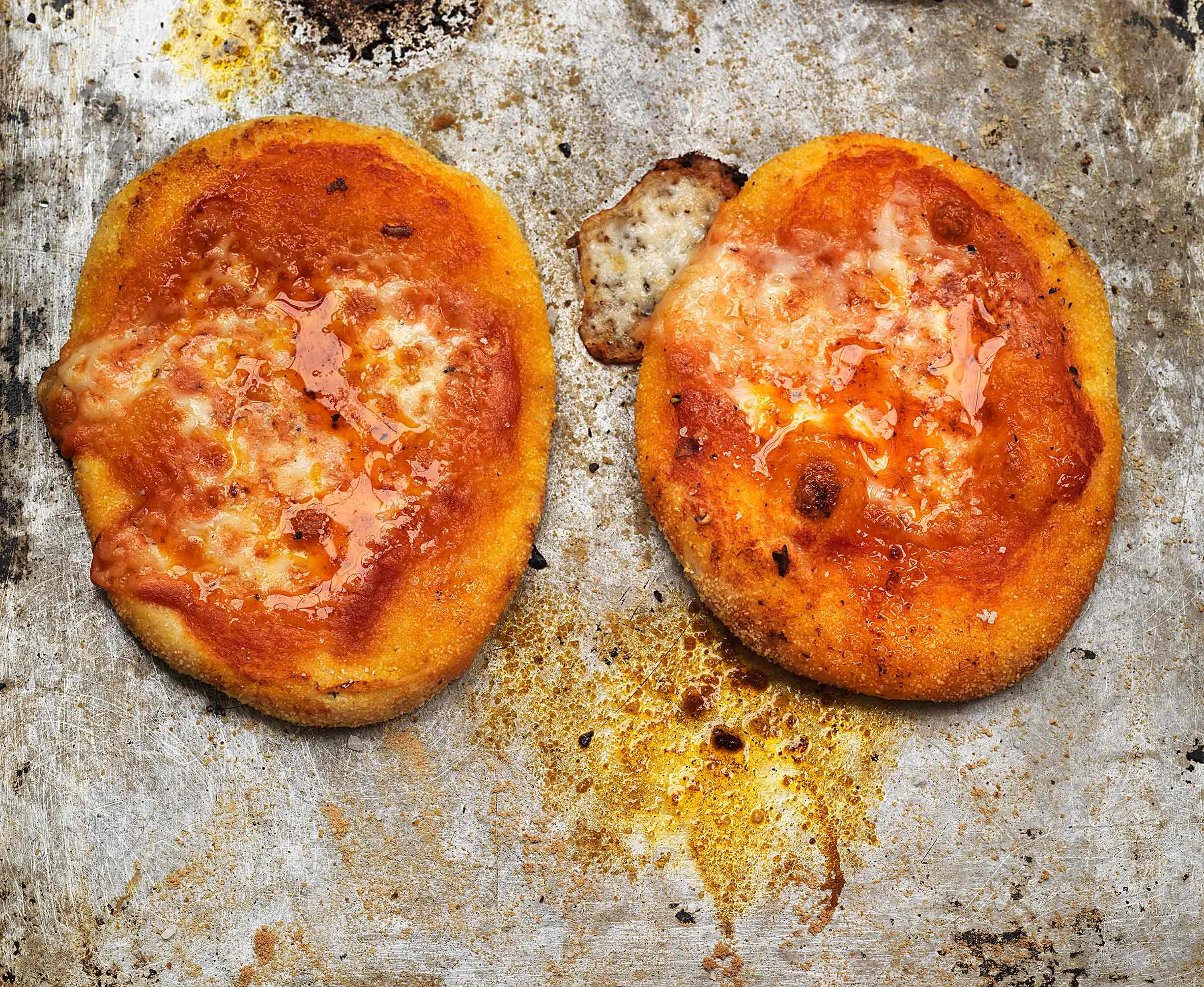 Pizza_3976EDITEDH_2croppedNY.jpg