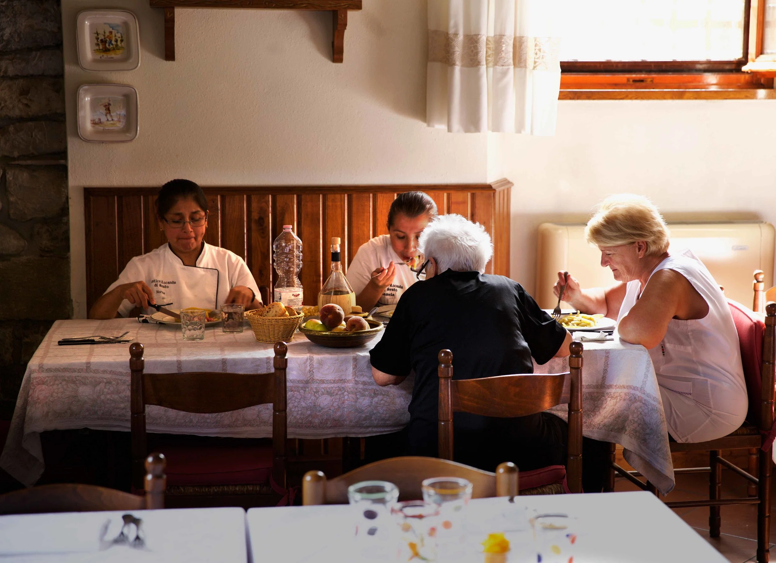 LadiesLunch_0055NW.jpg