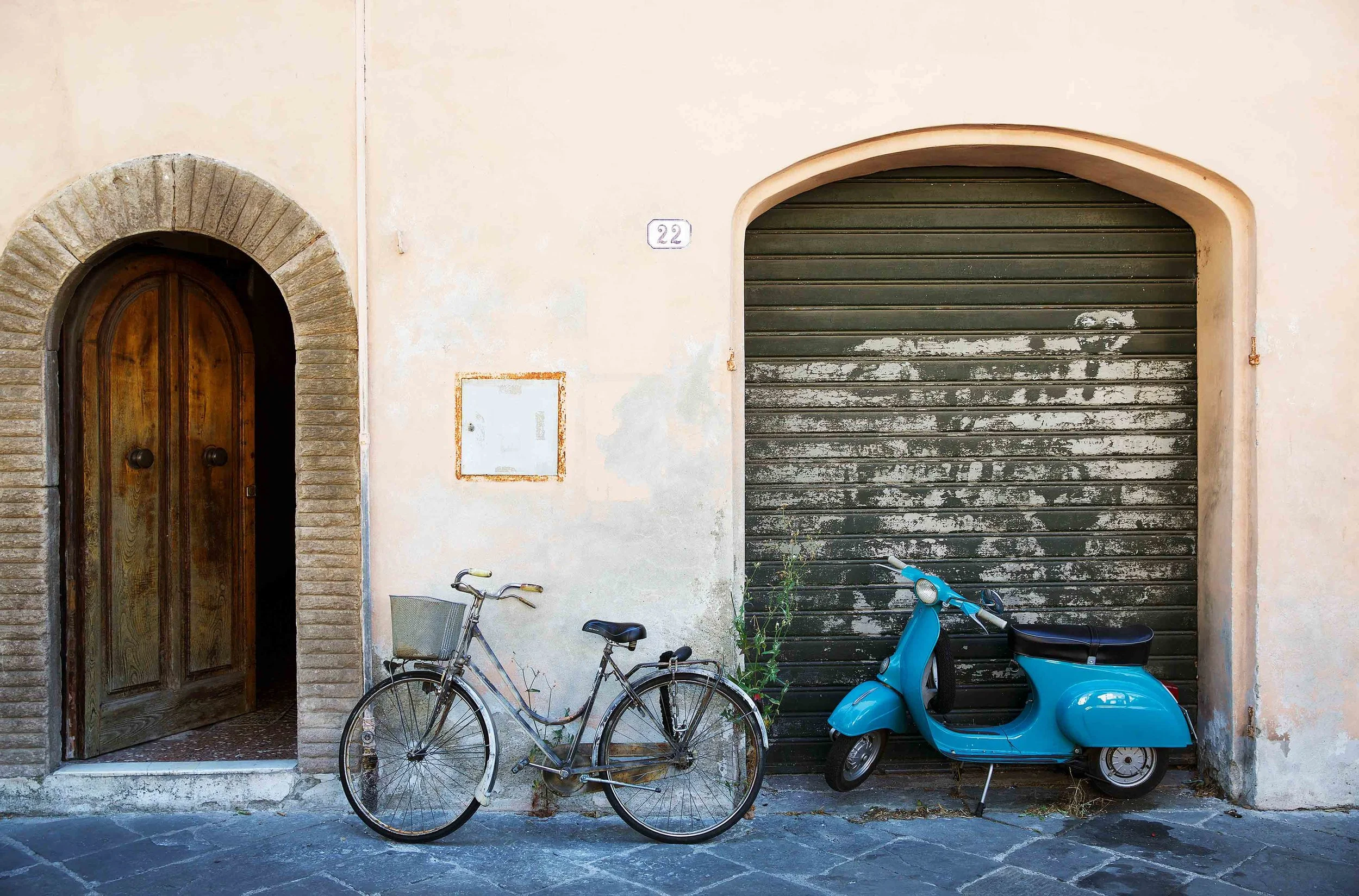 VespaBikeCroppedRetouched2NW.jpg