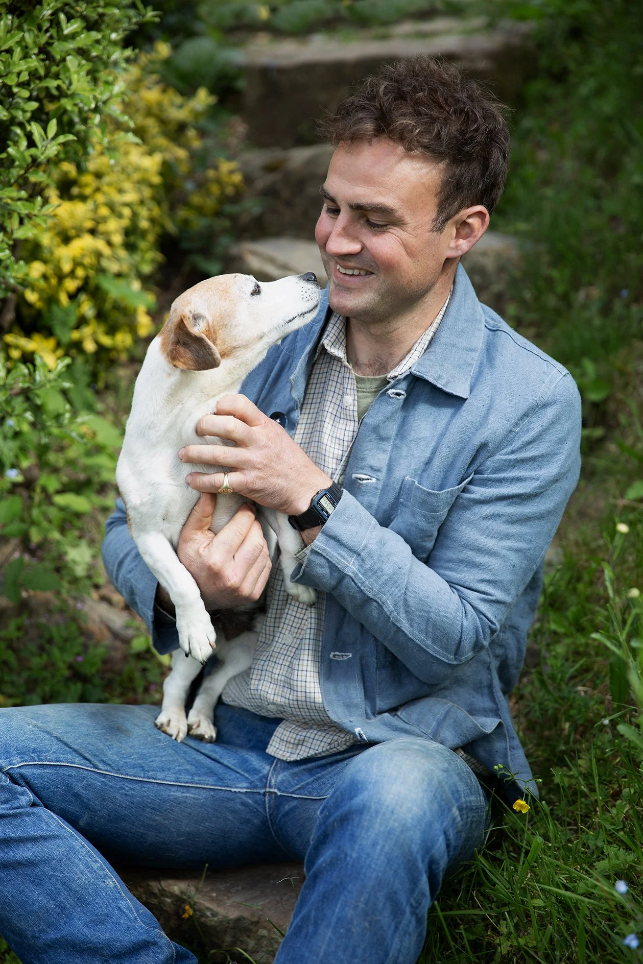 Ed J_portrait_stepsdog_04A5133_web.jpg