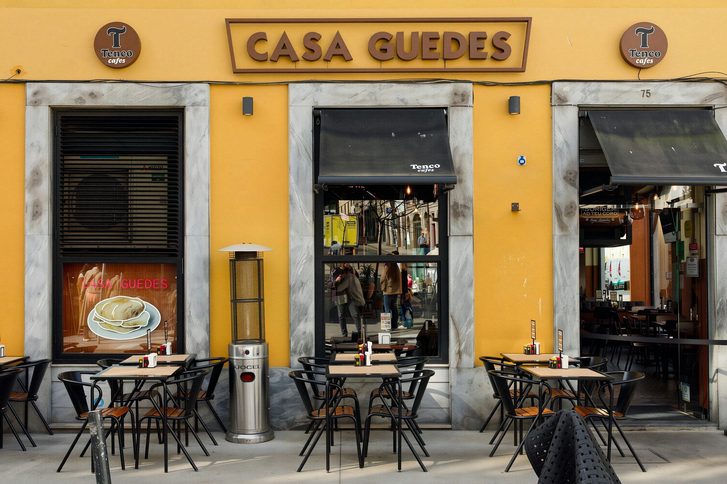 No restaurante