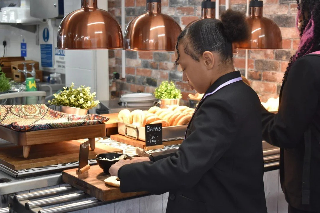 ✨ Last week, our Year 7s had the academy all to themselves! ✨
From settling in and learning the ropes to enjoying a tasty new breakfast and lunch from our brand-new catering team 🍽️, it was a day full of fun and discovery. They also put their knowle