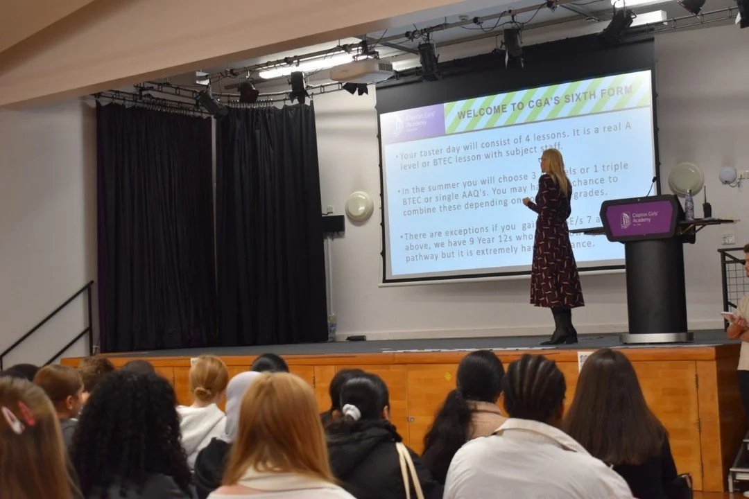 Our Year 11s got a sneak peek into Sixth Form life during their Taster Day! 🎓 They explored different subjects, sampled all the exciting courses, enjoyed lunch in the brand-new Sixth Form canteen, and even took on a balloon tower teamwork challenge!