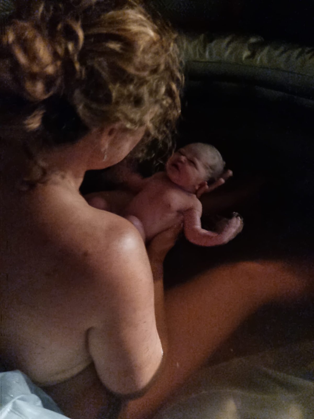 First Baby water birth, (Age 41, 42 weeks pregnant)