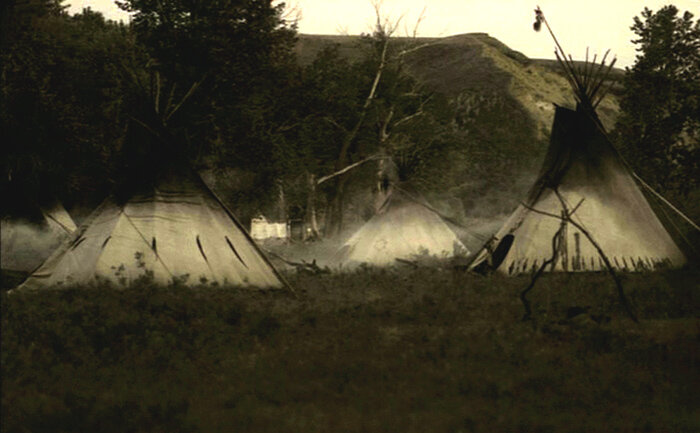 dk-sioux-tipi.jpg