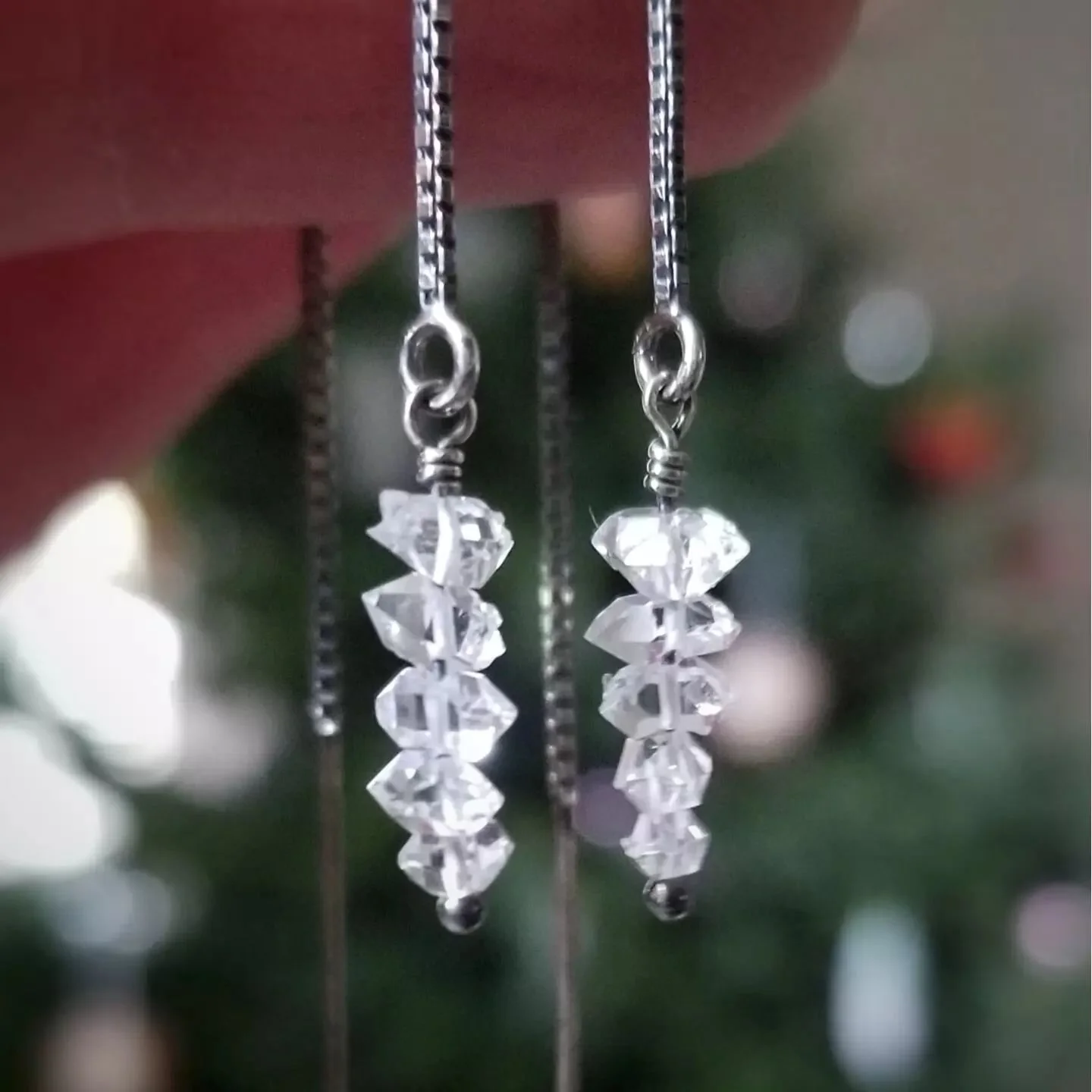 💚❤💚 One of my favorites ....available this evening.....

🎄Dec 15th 
🎄4:30-7:00
🎄The Spa at Hotel Blackhawk
  200 East 3rd St, Davenport IA

(Let me tell you how hard it is to take a photo holding these ~ they are impossible to keep still. 25 pho