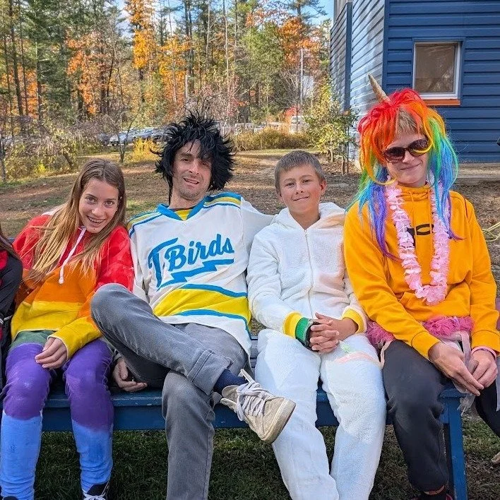 🎃🎃🎃Happy Halloween 🎃🎃🎃
The sun came out for our Annual Creepy Crawl, a parade through the forest. A dance-party-for-all followed!
Dancers with sparkly costumes, animal costumes, costumes with the color black, and no costumes. Everyone dances!
#