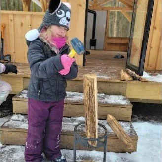 🌳Our forest days teach us a lot about our kindergarten essential question:  How do I care for myself, others, and the world? 🌳

During kindergarten outdoor days last week, children took turns doing chores that support our work in the forest.  Chopp