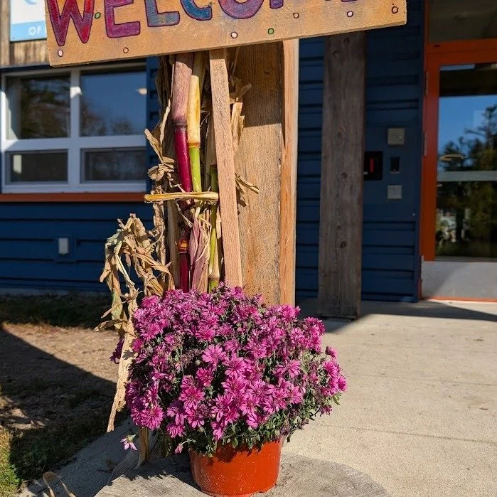 Last year was so much fun!  Can't wait to see you all at Fall Fest tomorrow - Sunday, Oct. 4, from 2- 4 p.m. 

Bring your family + friends, a snack to share, apples and jars for pressed cider, instruments to join in, and dancing shoes to contradance!