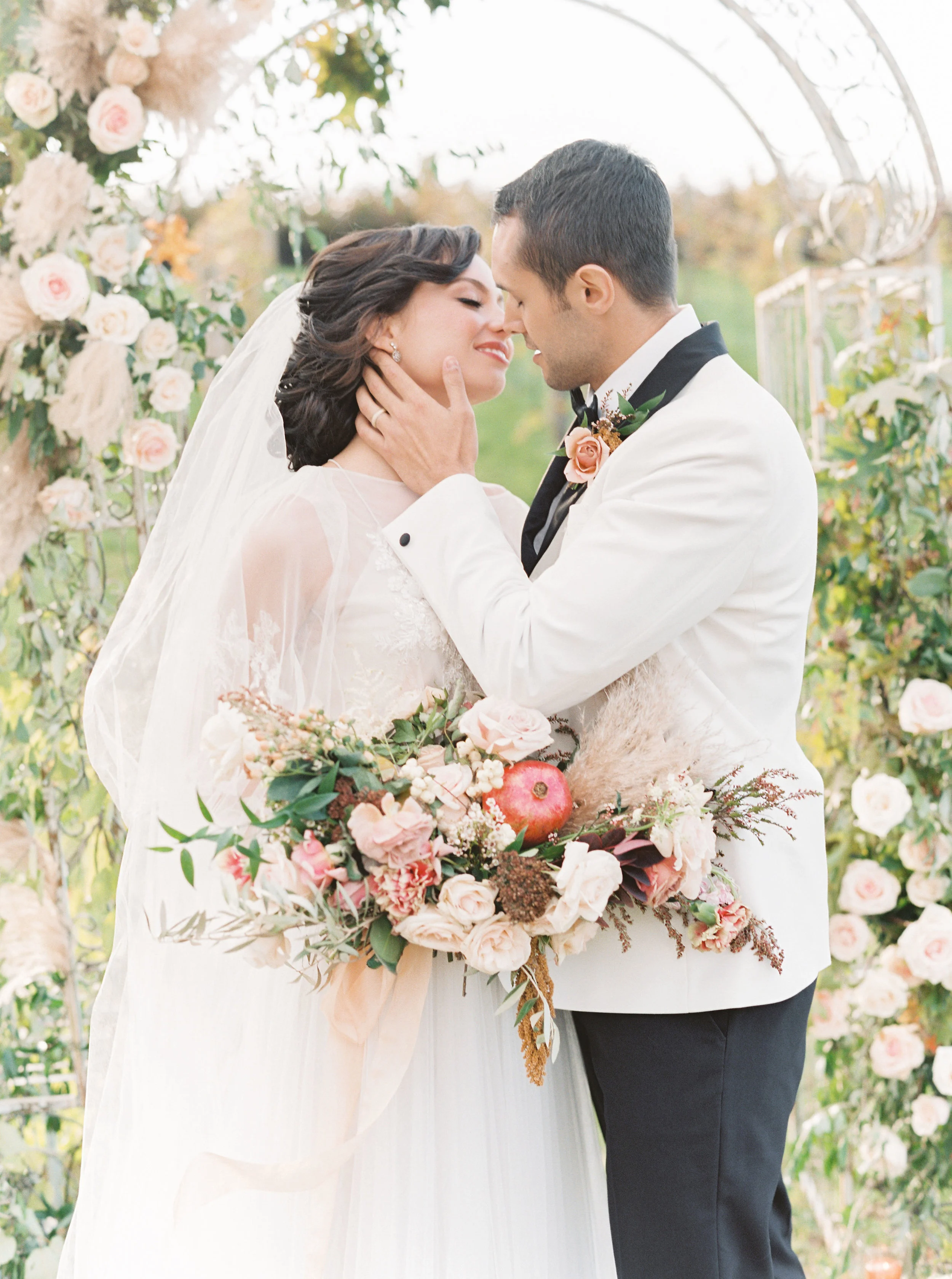 FolinoWineryAutumnWedding_LFP256.jpg