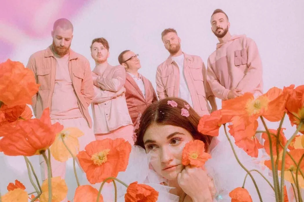Misterwives-New-Pub-2-2020-Matty-Vogel-lo-1-1050x700.jpg