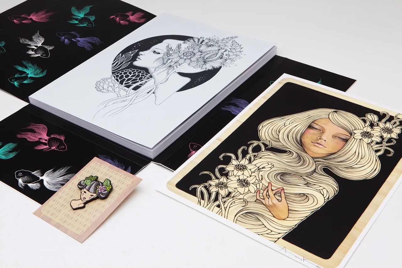 VNA Magazine special edition pins and print. 2016.