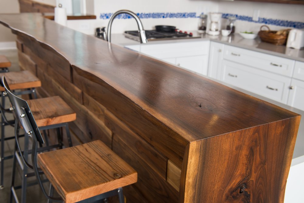 Live Edge Countertops Water S, What Is A Live Edge Countertop
