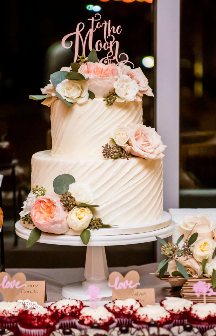 Weddings — VG Donut & Bakery
