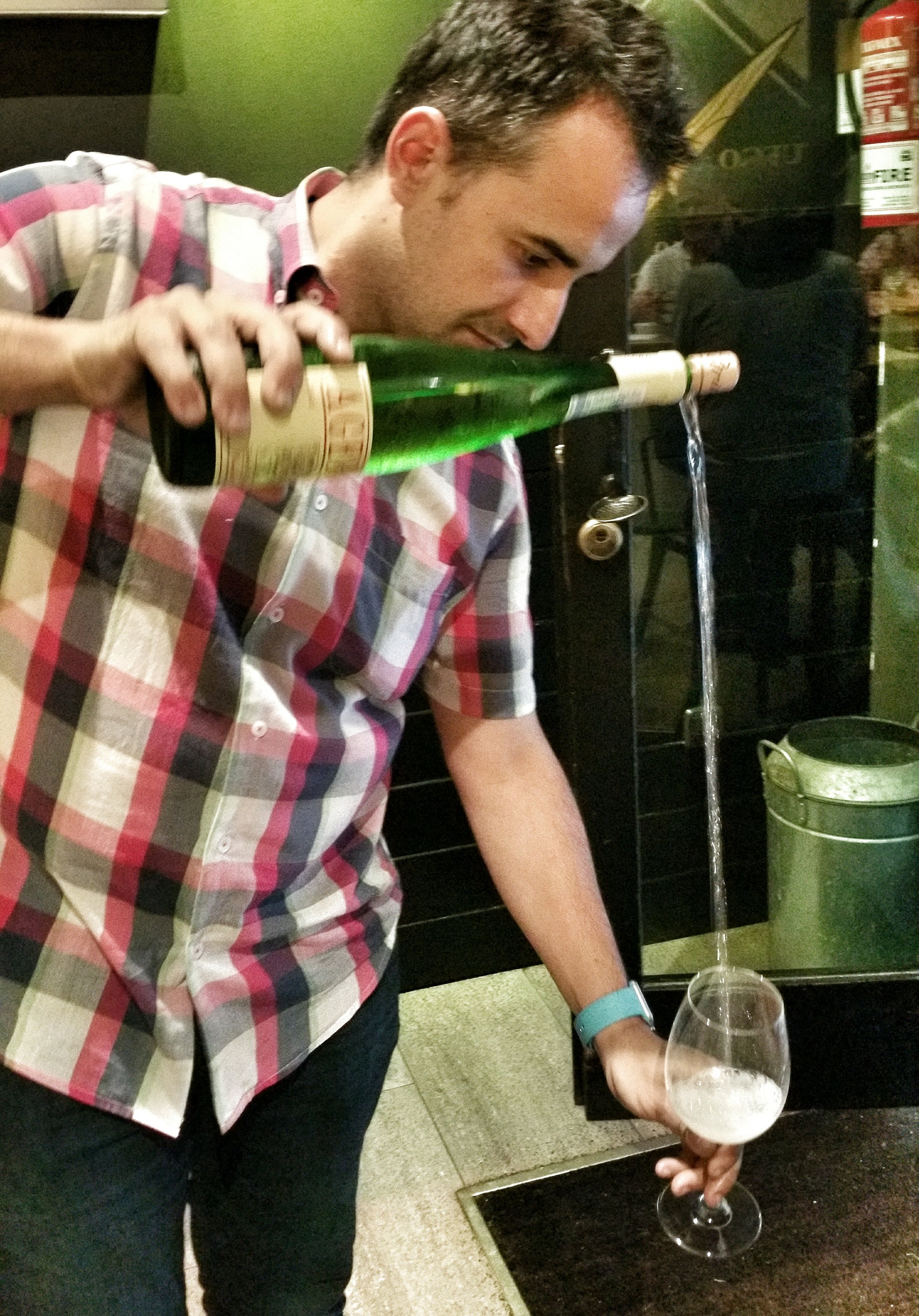 Pouring prosecco in San Sebastian