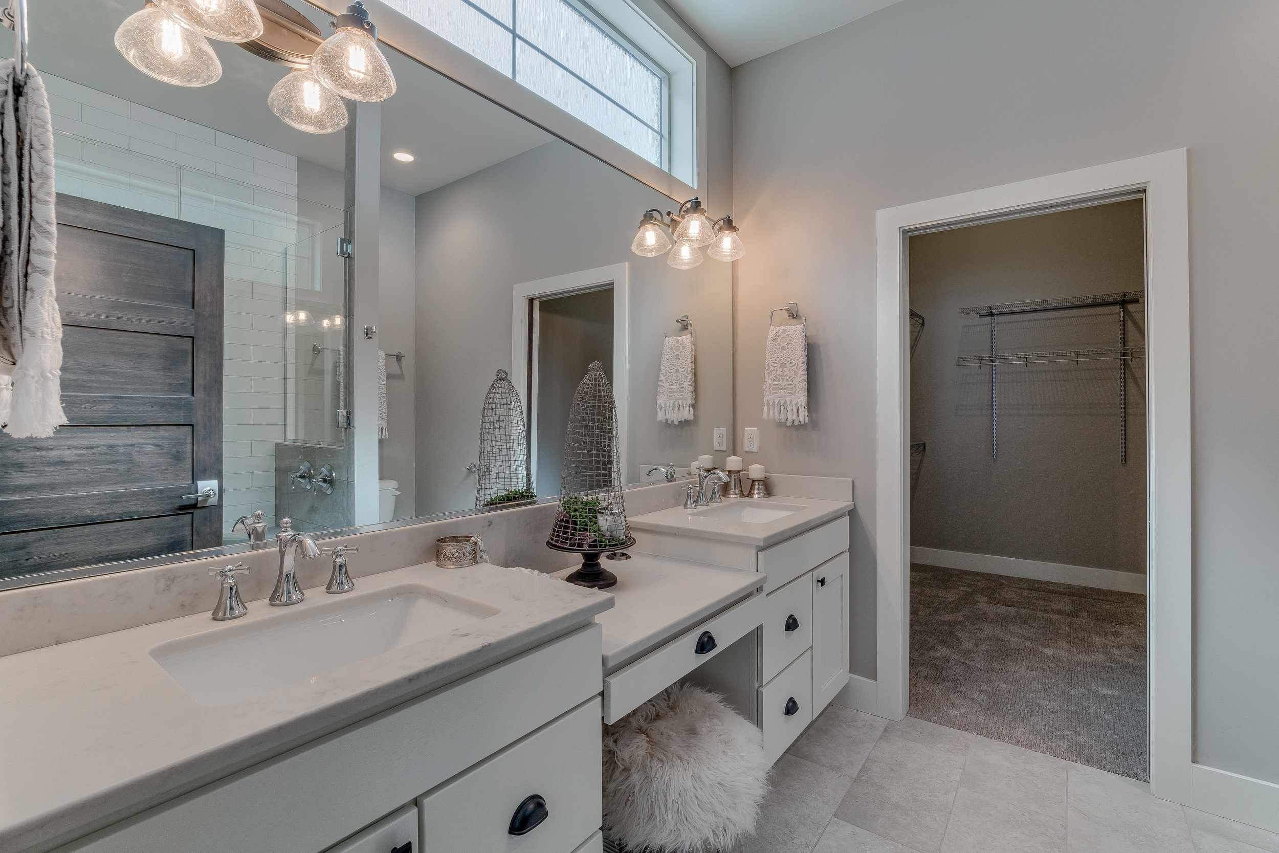 26Master bath-FULL.jpg