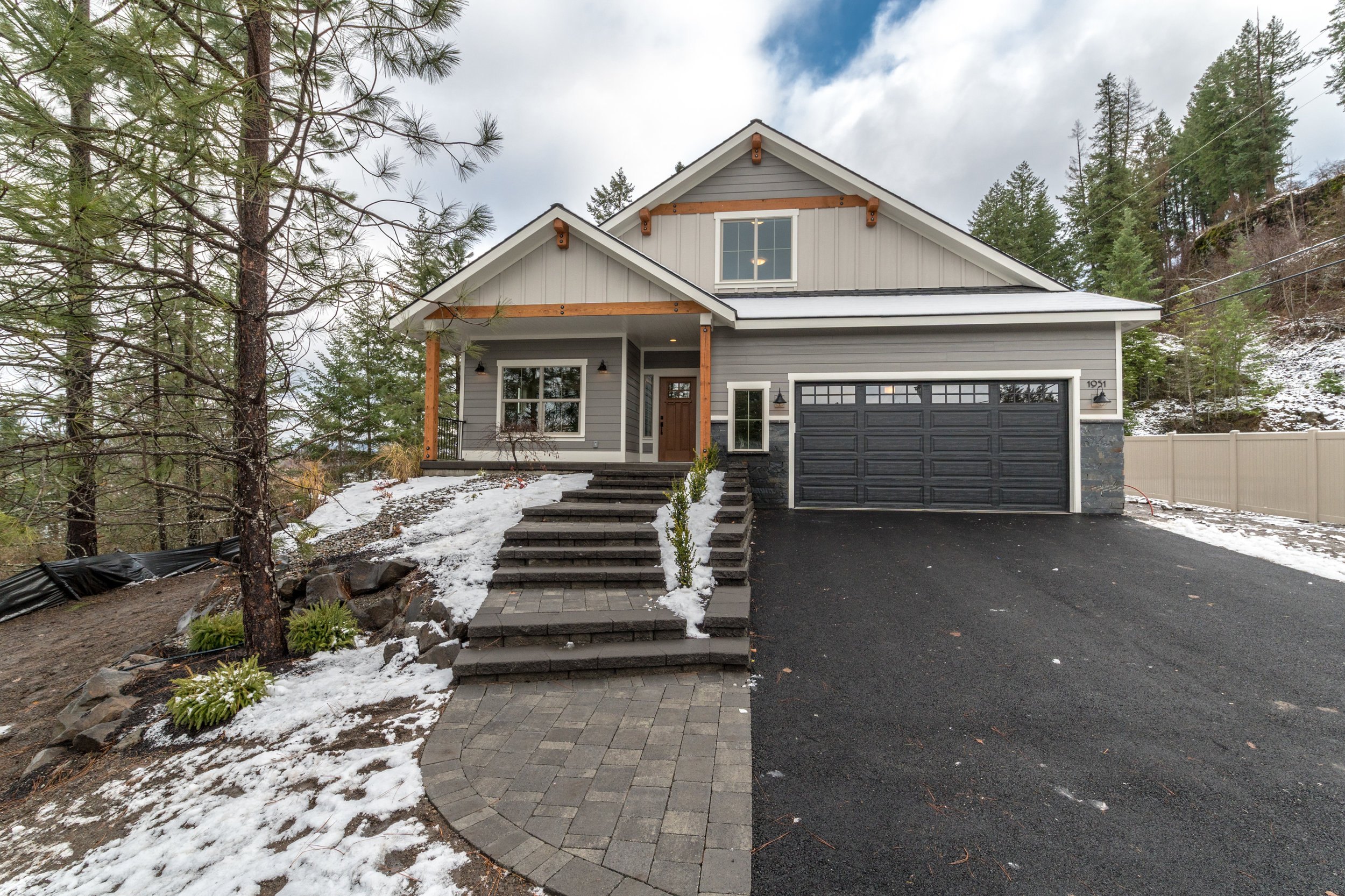 Custom Built Hayden Lake Home