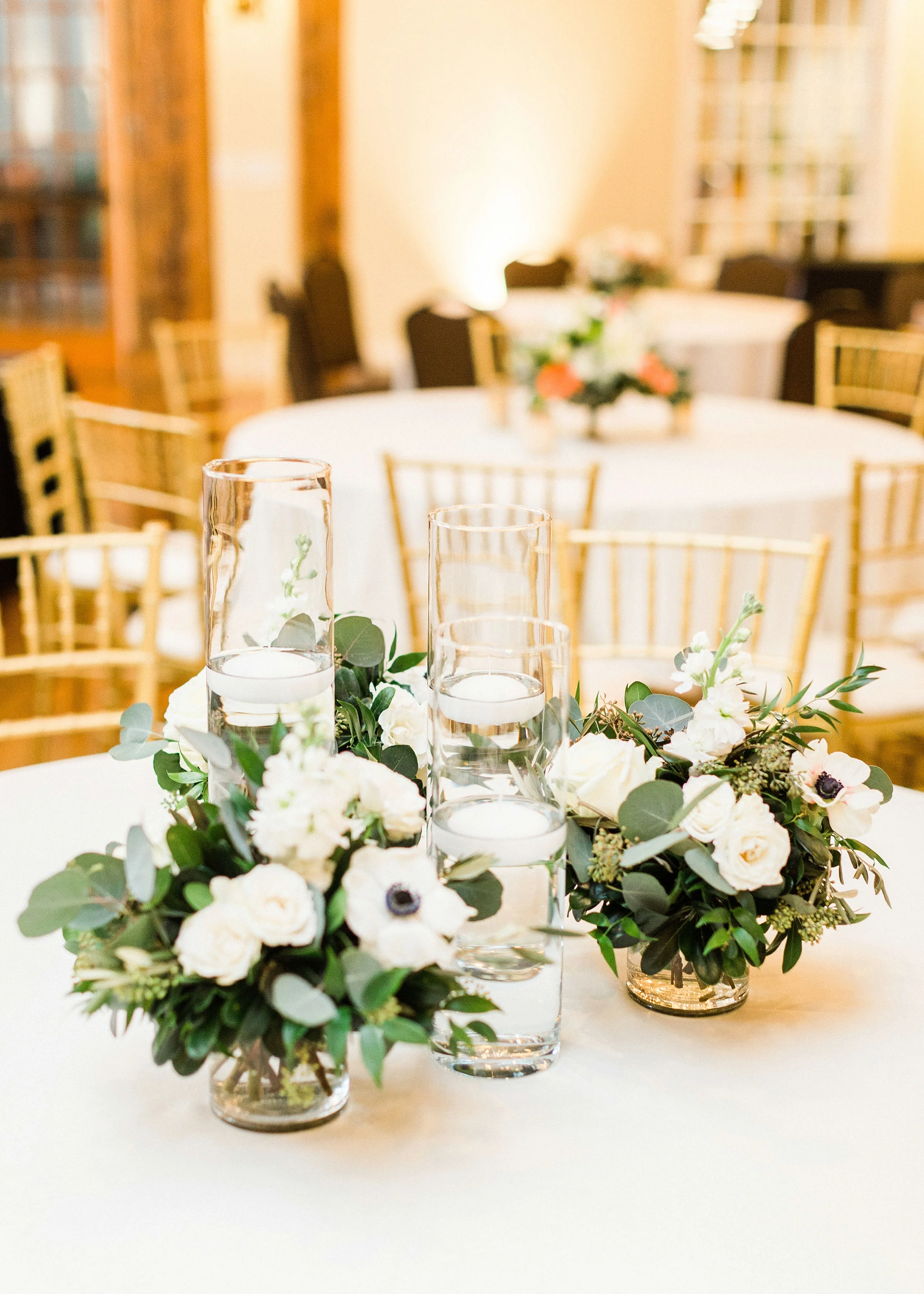   Photo by Annie Timmons Photography, Flowers by Botanica  