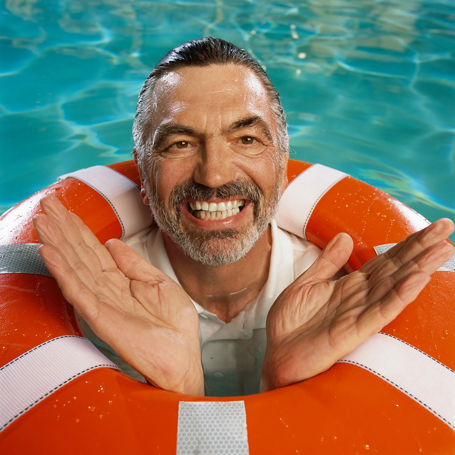 dieter-in-pool.jpg
