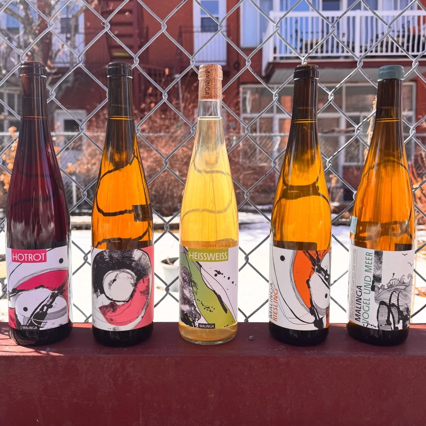 JEUDI 2 AVRIL 
Christoph d&eacute;barque au @barhenriettamtl pour la soir&eacute;e. Canons, Vins au verre et Schnitzel toute la soir&eacute;e.
Mets ton Lederhosen et viens f&ecirc;ter avec nous !

#barhenrietta 
#malinga
#vinsnomad