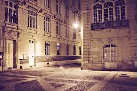 Paris in August : a ghost town - French à La Carte