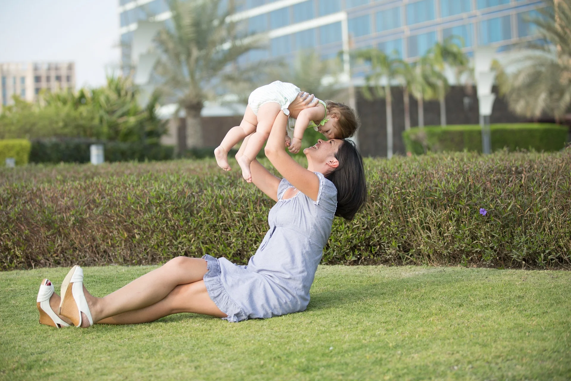 mother-1171569_1920.jpg