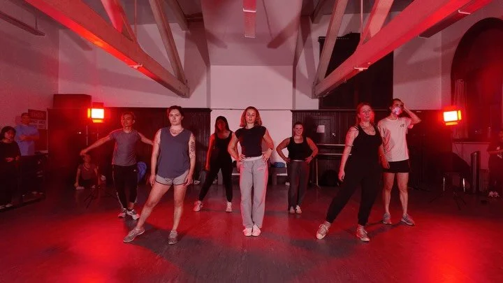 Dance Sassy With Chris. Mon &amp; Wed 7:30P at the Dance Complex, Cambridge Ma. 📍 @thedancecomplex 🧠 @dancesassywithchris 🎥 @neocoolstar 🎤 Sports Car by Tate McRae  #dancestretch #dance #choreography #boston #bostondance