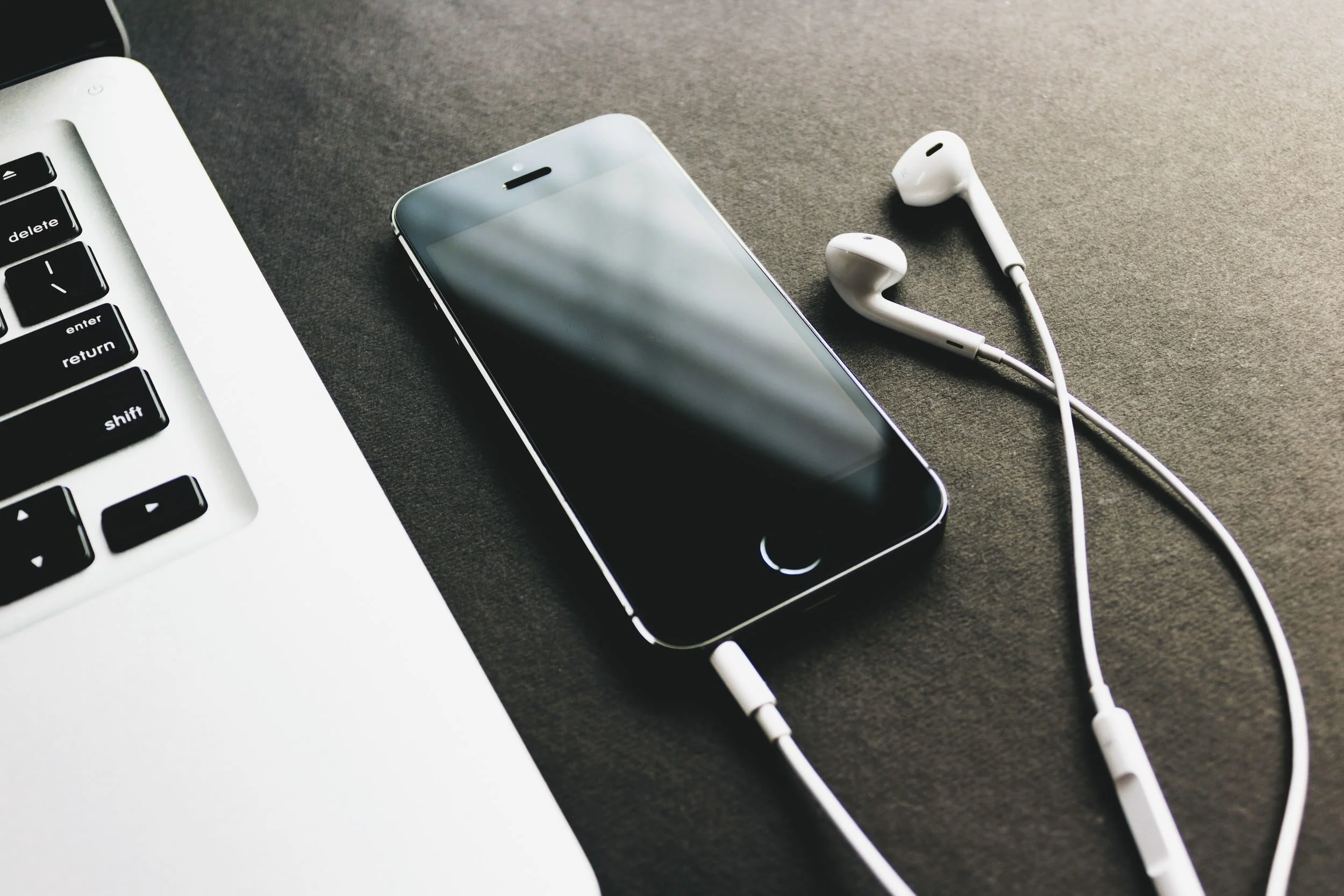Selling Songs – Selling Lyrics
