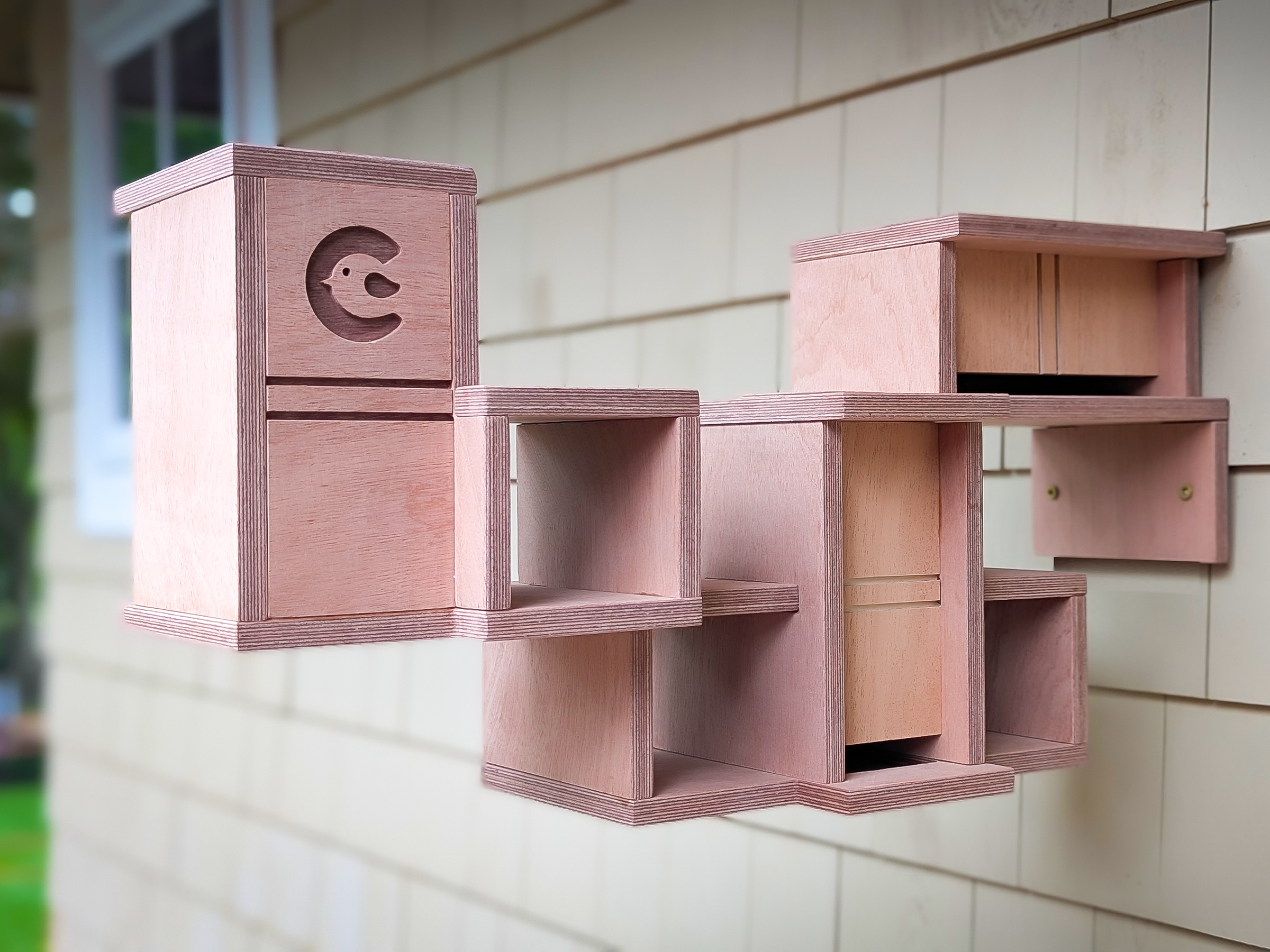 CHIRP COMPANY_LEWITT_BIRD FEEDER_5.png