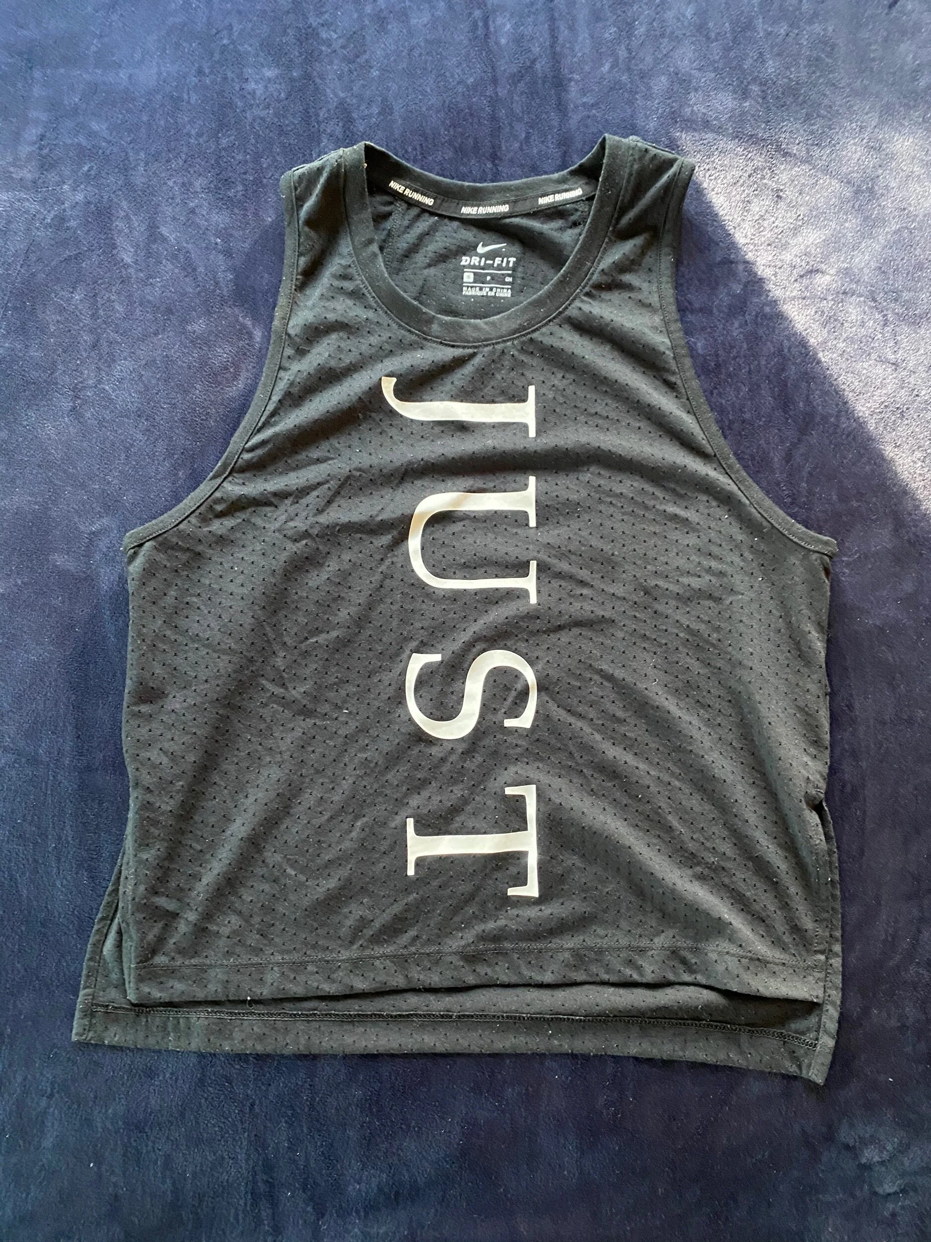 E7831663-4D76-4689-BDCF-F2B0120AA4F7