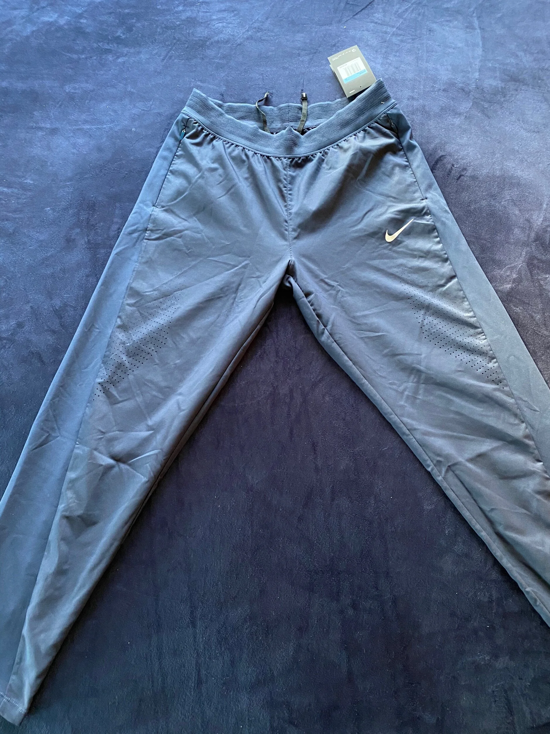 DA81236C-660E-4384-A45A-F01D0AE3518F