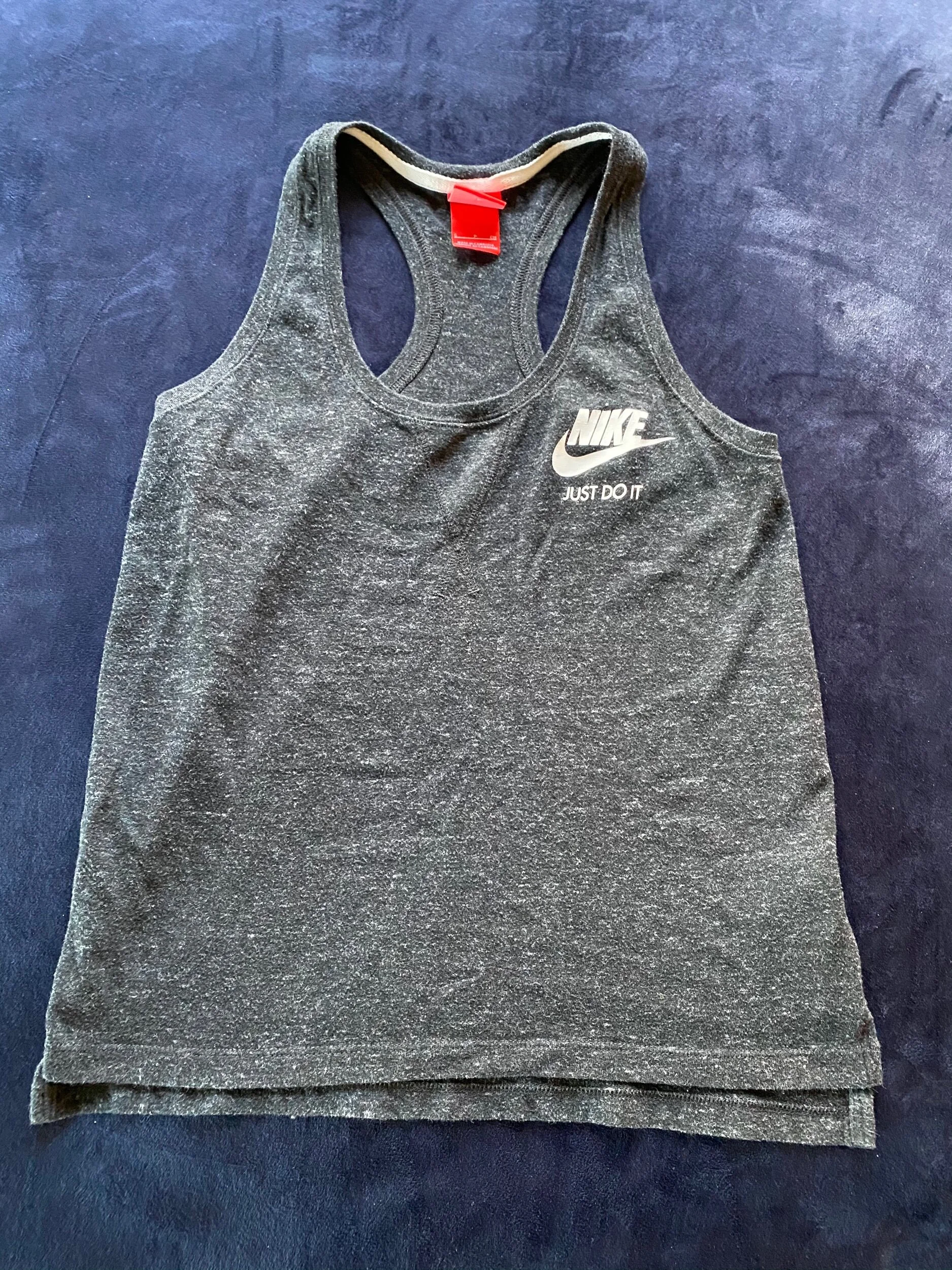 371716D9-CAC4-4E05-8FA9-C330FF243D8E