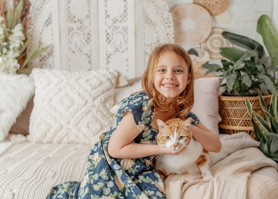 I have been photographing this young lady since her first birthday cake smash...Doc Mcstuffins if I'm not mistaken (oooo that would be cool to repeat). She met Frank last year at their Mommy and Me session and everytime she's in the studio she asks t