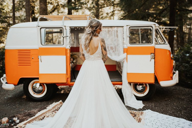 Bride and VW Bus Photography.jpg