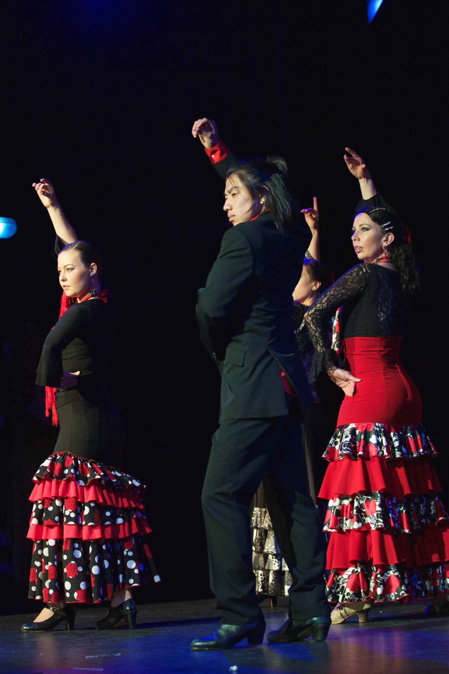 Susi Masi, Taiga Kuwahara, Sarah James, Studio Flamenco