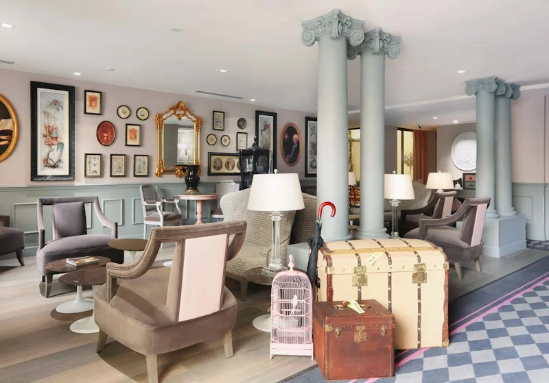 7_reception_hotel_maison_favart.jpg