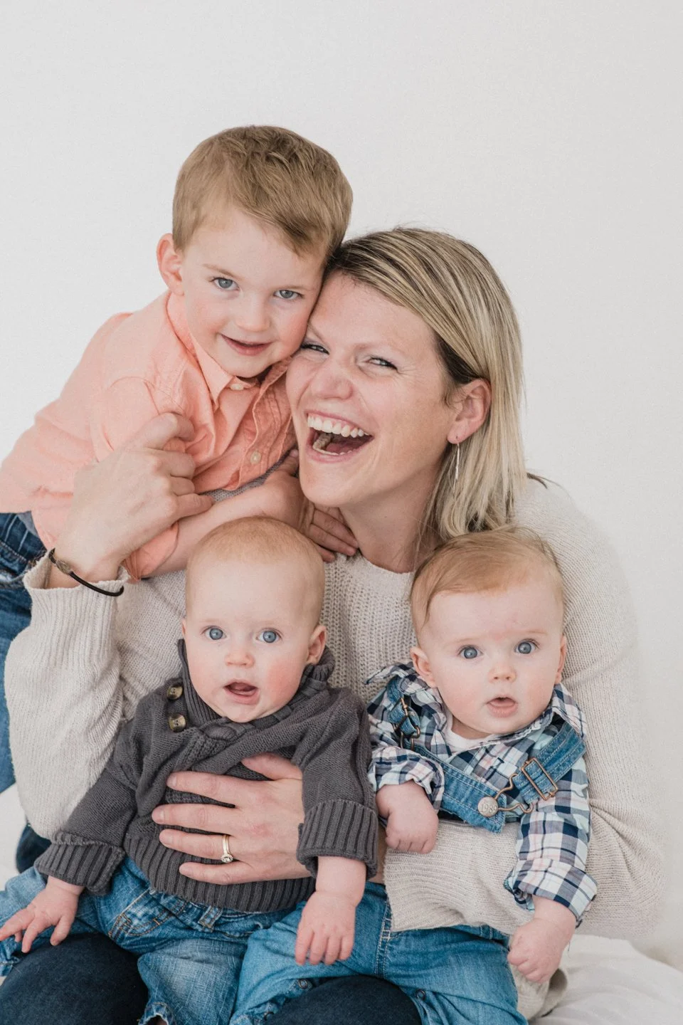 5 Tips for Choosing the Perfect Outfits for Your Family Photo Session