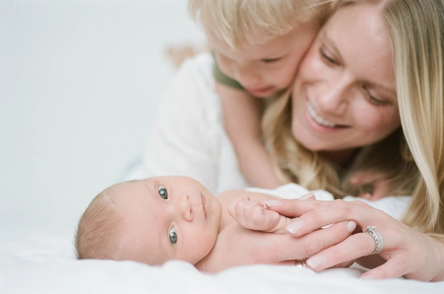 What Most Moms Forget to Bring to Their Newborn Session
