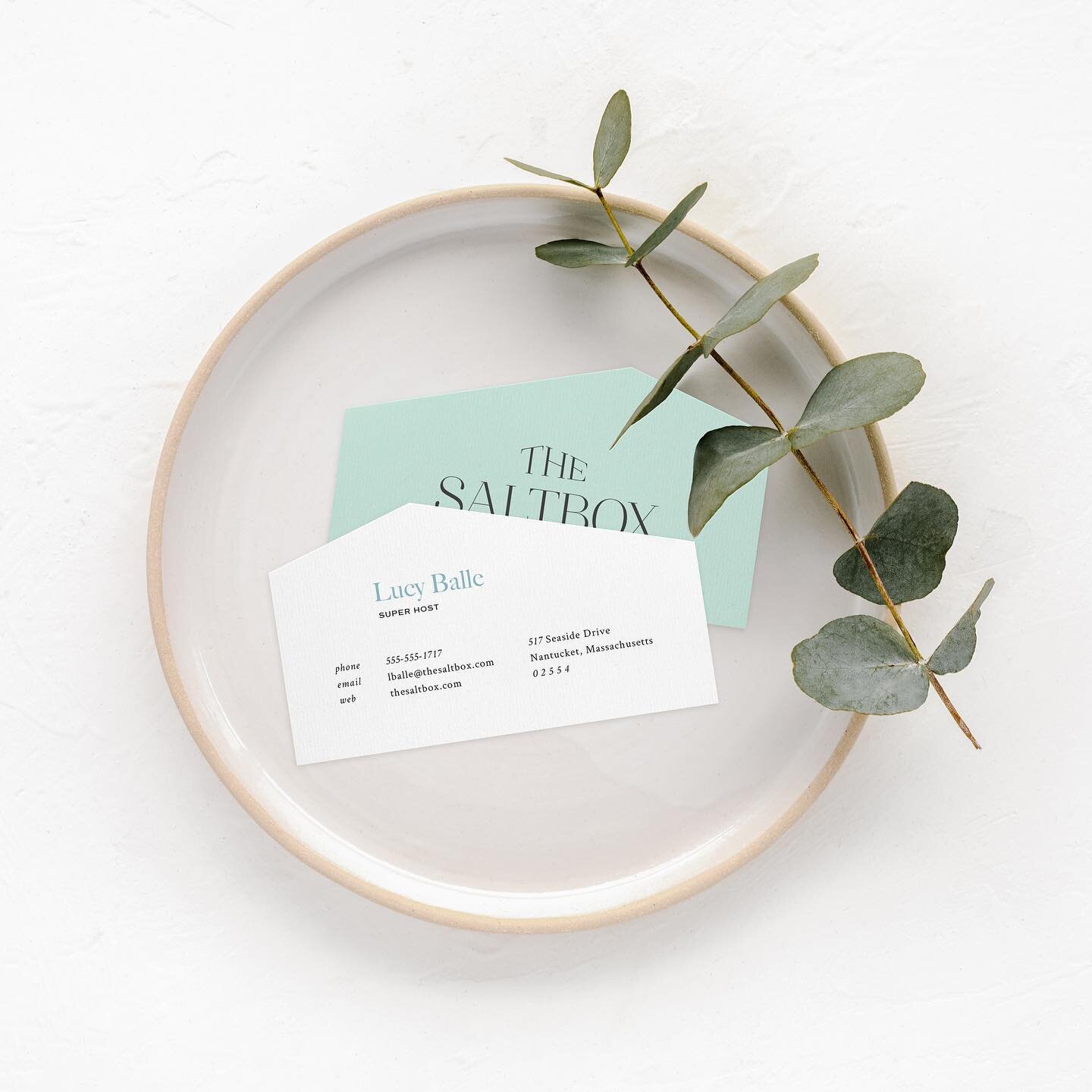 ✨ Personal Project ✨ The brand concept for The Saltbox, a Nantucket AirBnb, is centered around the home&rsquo;s architecture. A saltbox house has two stories in the front and one in the back, creating a long roof that slopes down. 

Since their shape