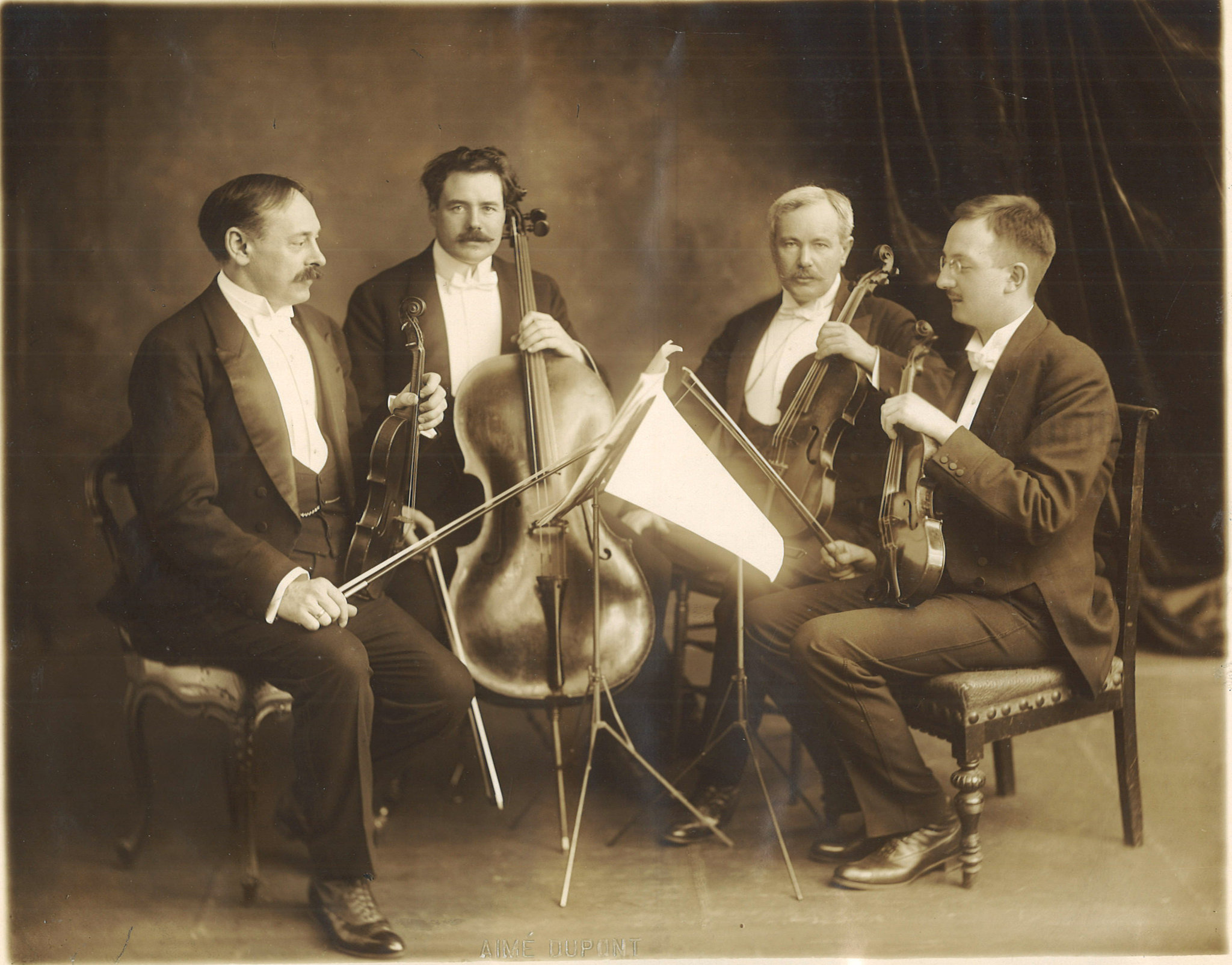 kneisel-quartetjpg-02126537efe7c7cb.jpg
