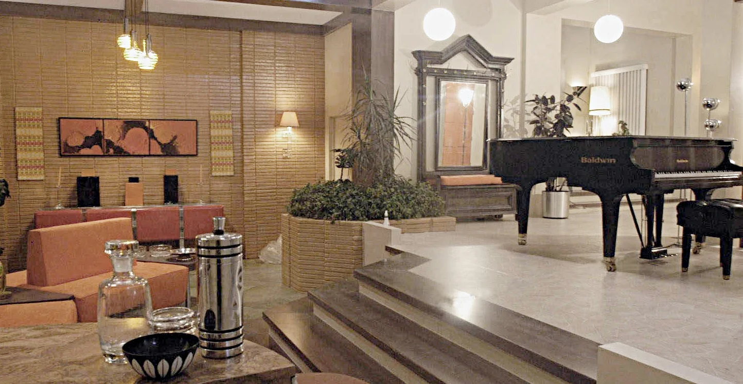 1970's swingers house 2.jpg