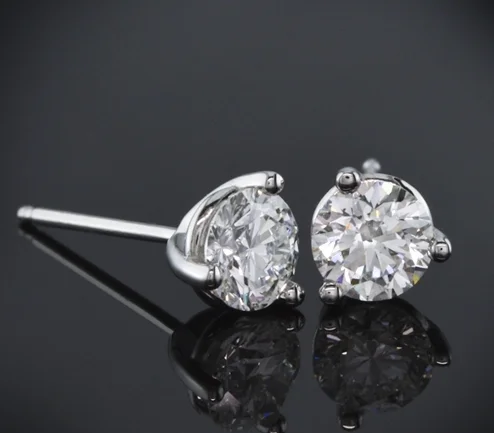 3-prong-Martini-Diamond-Earrings-in-14k-White-Gold_gi_6012_f-31916.jpg