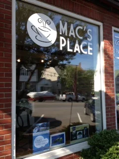 Mac's Place