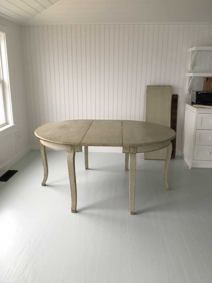 An antique Swedish table, in the house for a try-out, clearly dsen't work—back to storage.  