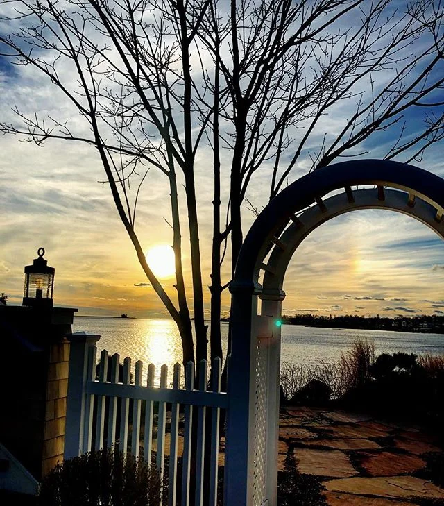 Sun setting on the first day of the year. #2019 #day1 #newyear #sunset #madrenovator