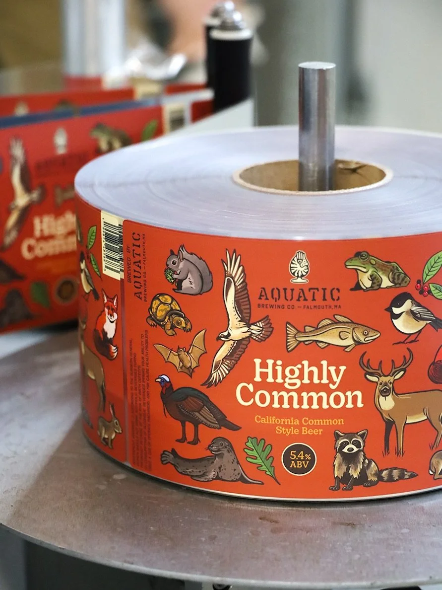 BTS canning my new label design for Highly Common at @aquaticbrewing 

#beer #labeldesign #illustration