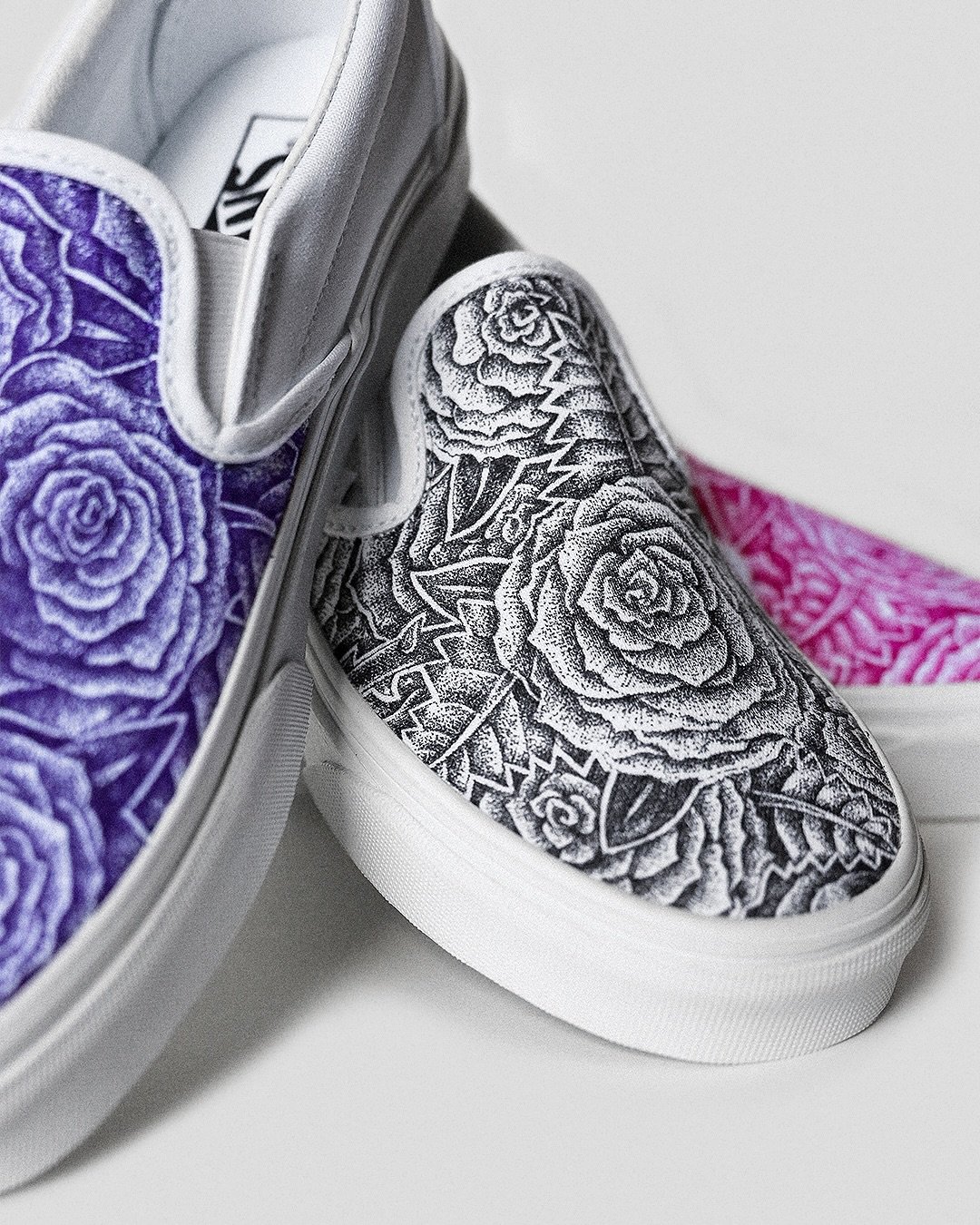 I&rsquo;ve been getting back into making custom @vans again and wanted to share some I&rsquo;ve made in the past. I work with Micron pens and slowly add thousands of little dots to make these rose patterns 🌹

Each pair takes about 20-40 hours to get